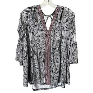 Cupio size Large embroidered open shoulder bell sleeve flowy boho festival top.